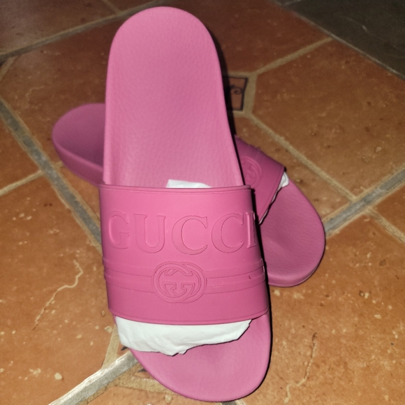 Gucci rubber sole slides - Picture 1 of 6